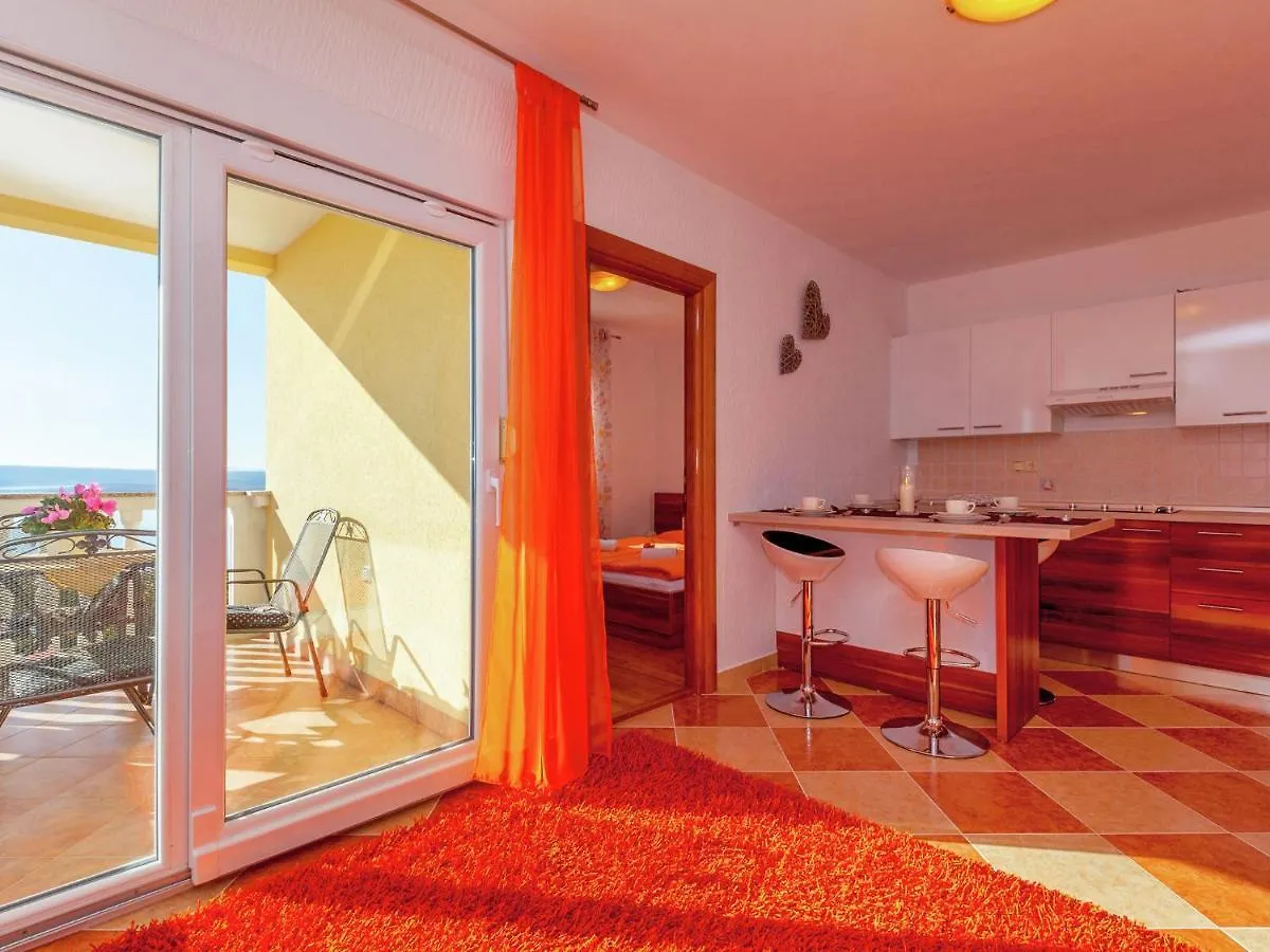 Beautiful Apartment In Dramalj 0*,